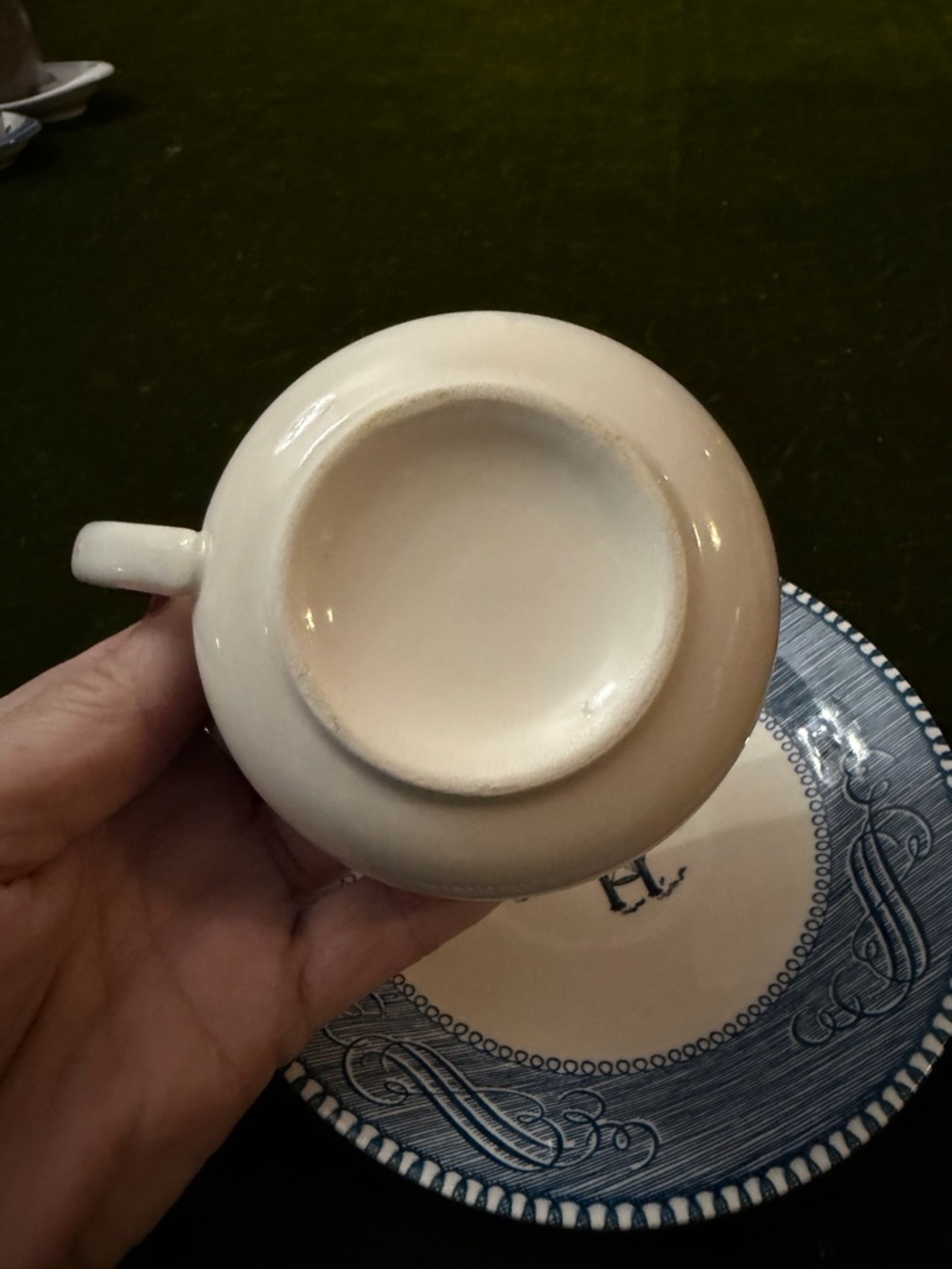 Vintage Royal China “Currier&Ives” blue and white tea cup and saucer set - Picture 5 of 10